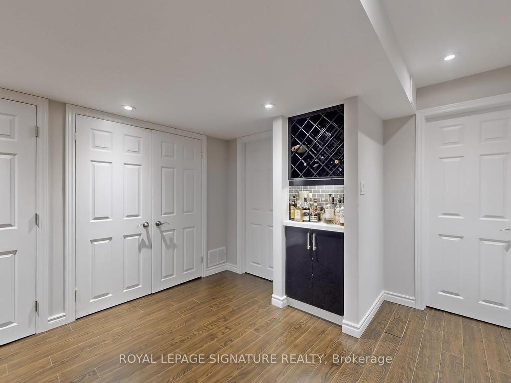 









10


Foxton

Road,
Markham,




ON
L6B 0A9

