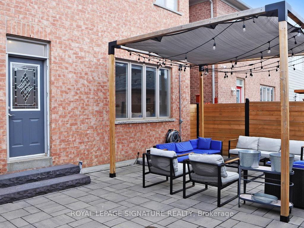 









10


Foxton

Road,
Markham,




ON
L6B 0A9

