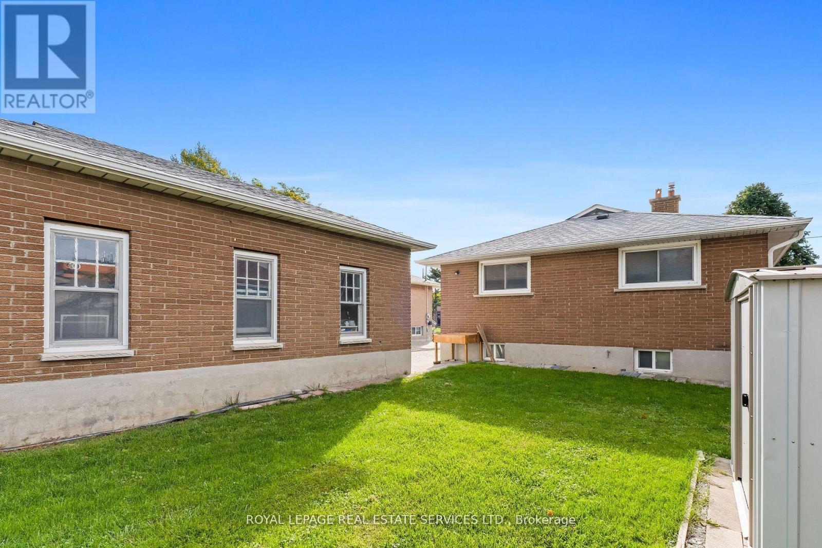 












378 ELMGROVE AVENUE

,
Oshawa,




Ontario
L1J2C5

