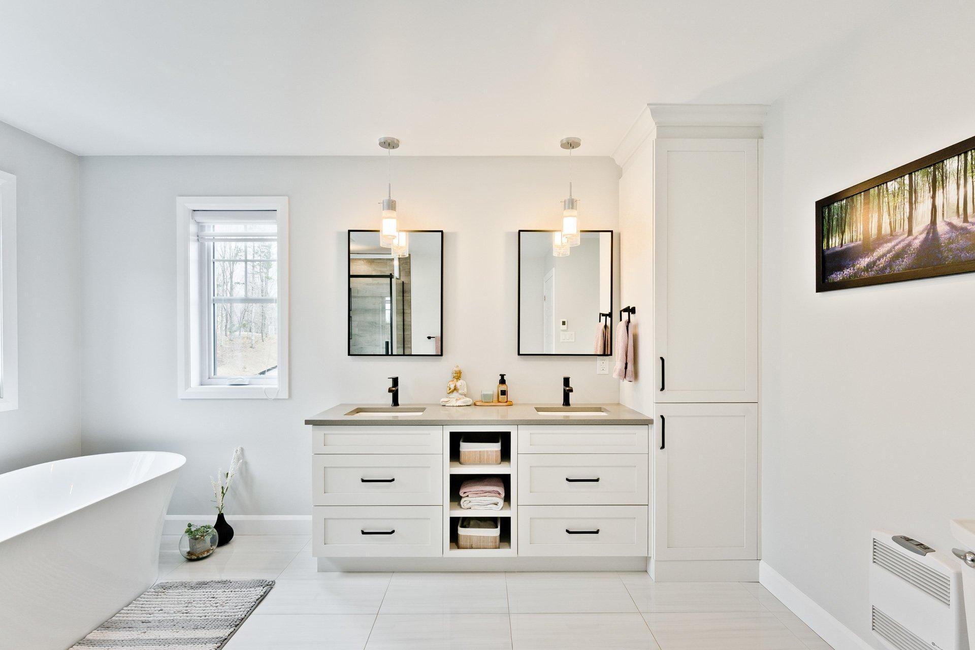 









766


Rue Mcauley

,
Coaticook,




QC
J1A0C1

