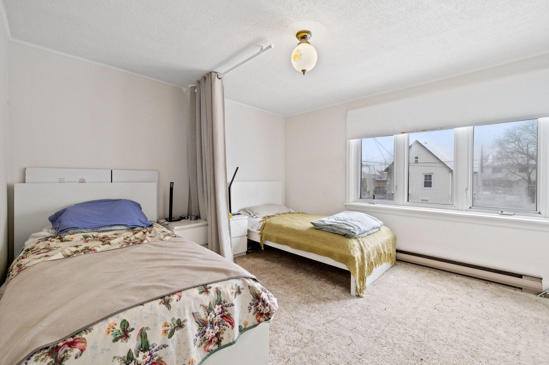 









72


Rue Papineau

,
Gatineau (Hull),




QC
J8X1T8

