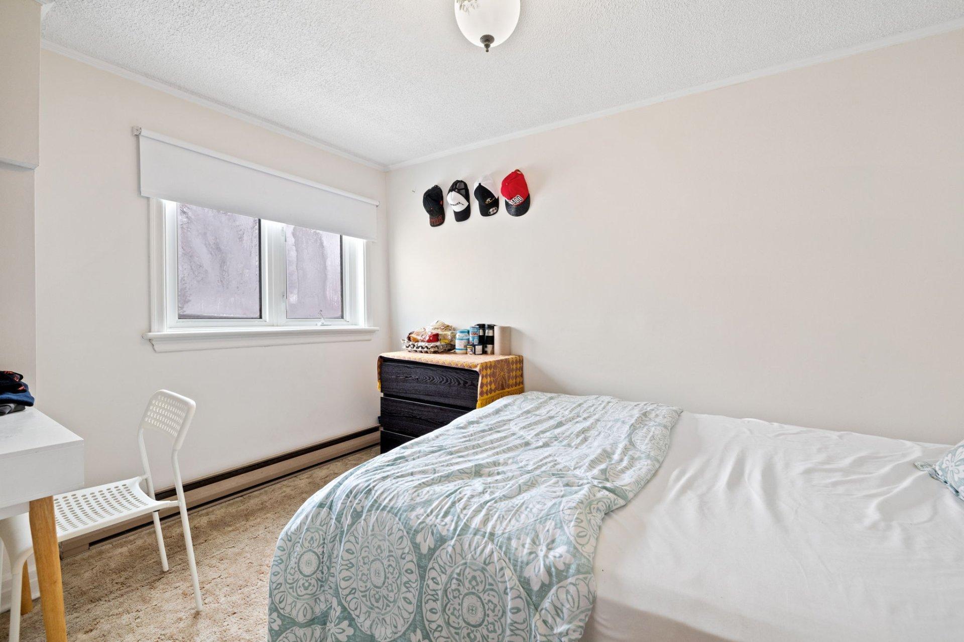 









72


Rue Papineau

,
Gatineau (Hull),




QC
J8X1T8


