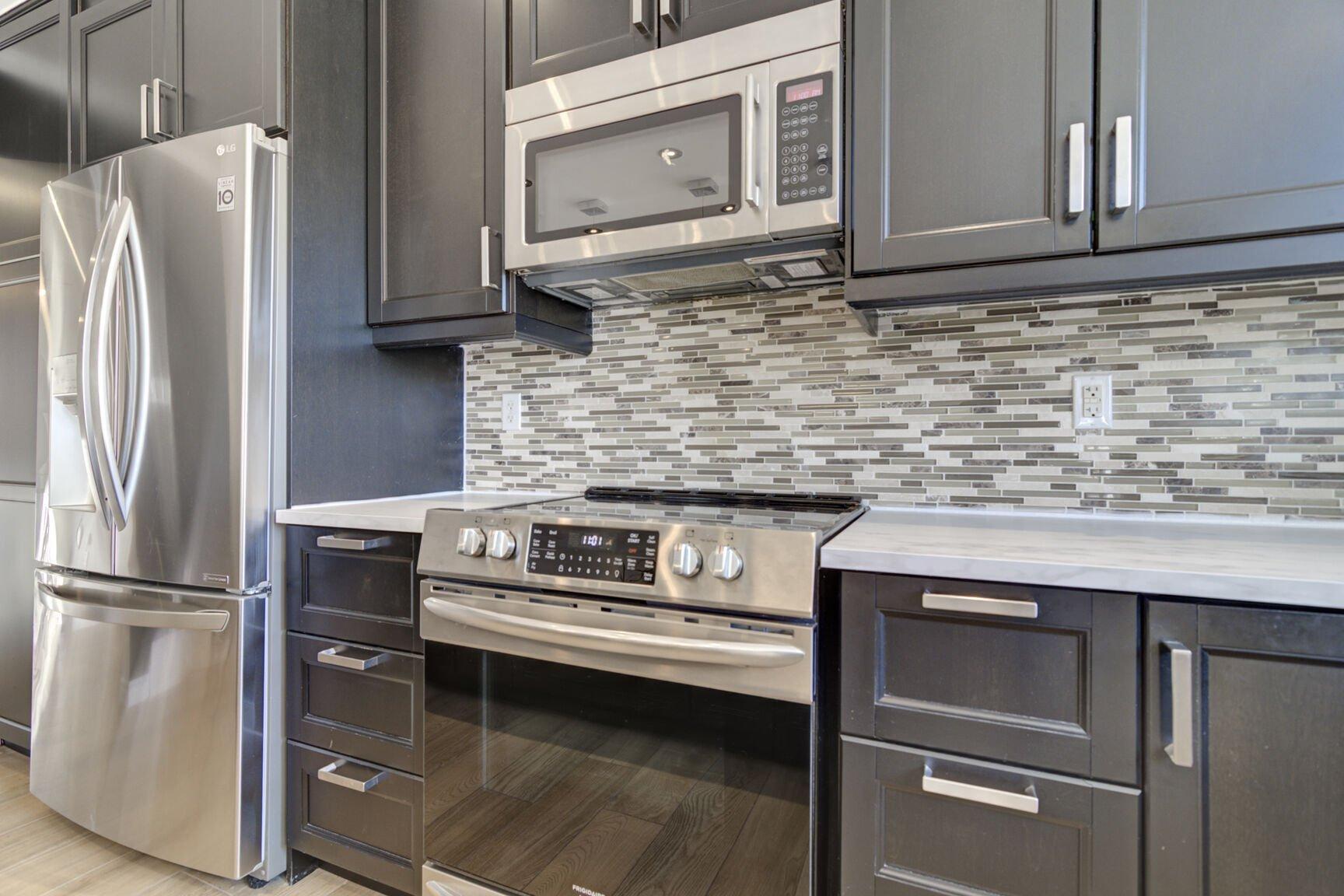 









1830


Rue Therrien

,
Brossard,




QC
J4W2J7

