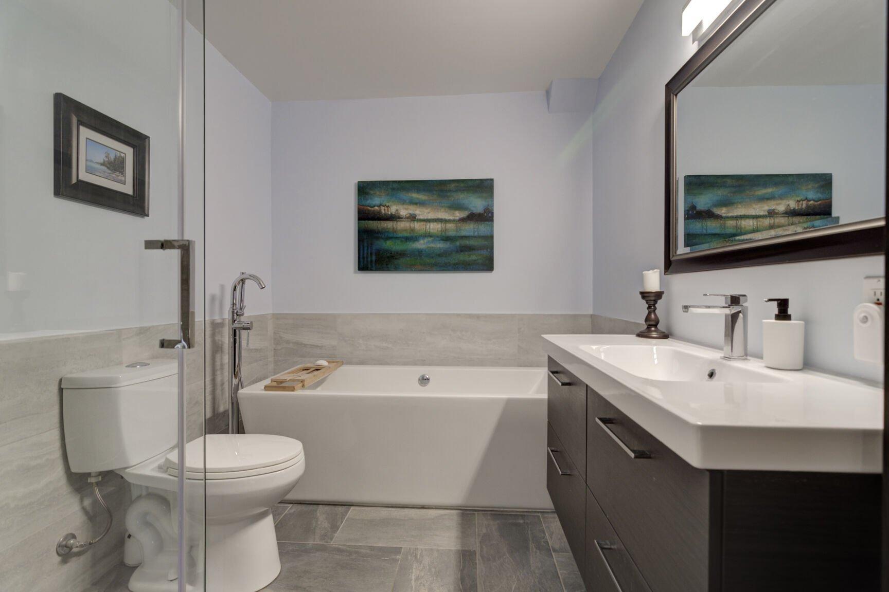 









1830


Rue Therrien

,
Brossard,




QC
J4W2J7

