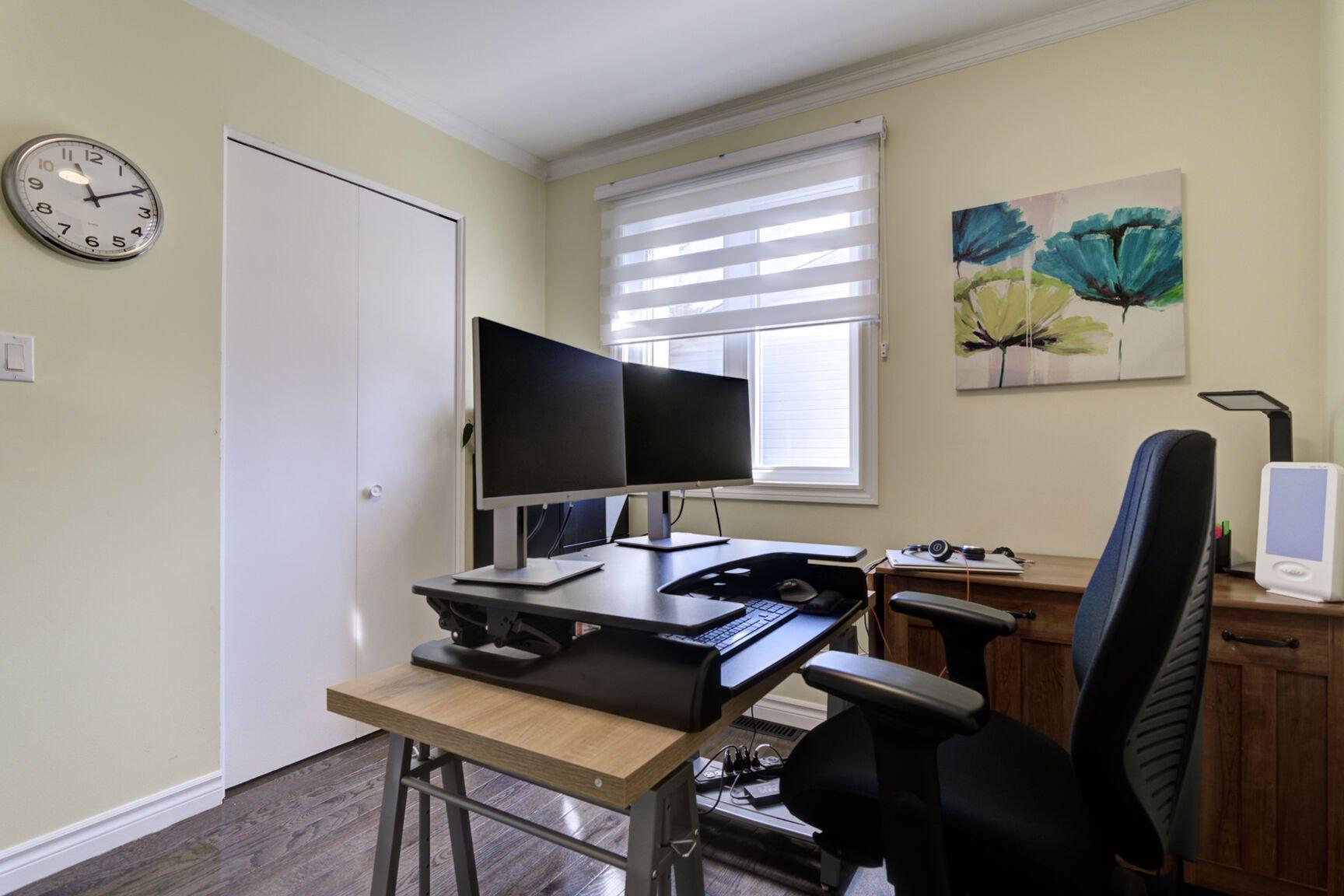 









1830


Rue Therrien

,
Brossard,




QC
J4W2J7

