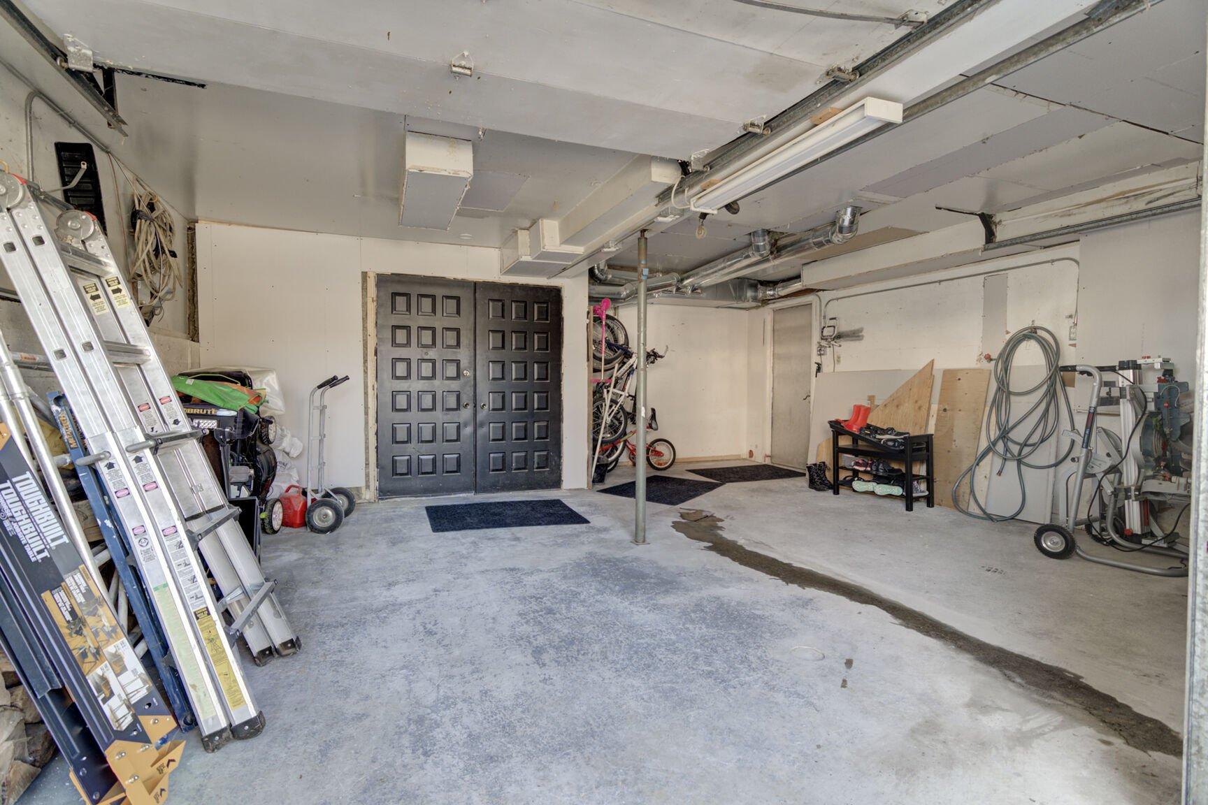 









1830


Rue Therrien

,
Brossard,




QC
J4W2J7

