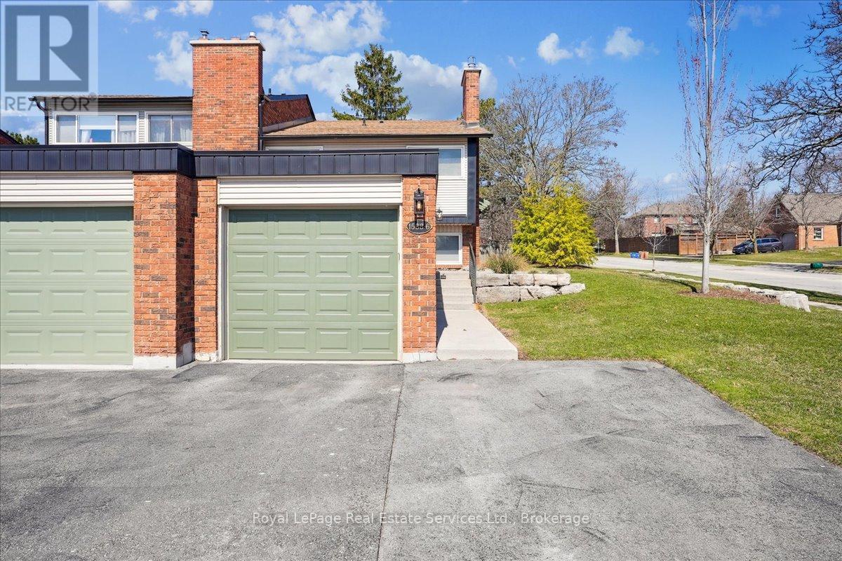 












6 - 1588 KERNS ROAD

,
Burlington (Tyandaga),




Ontario
L7P3A7

