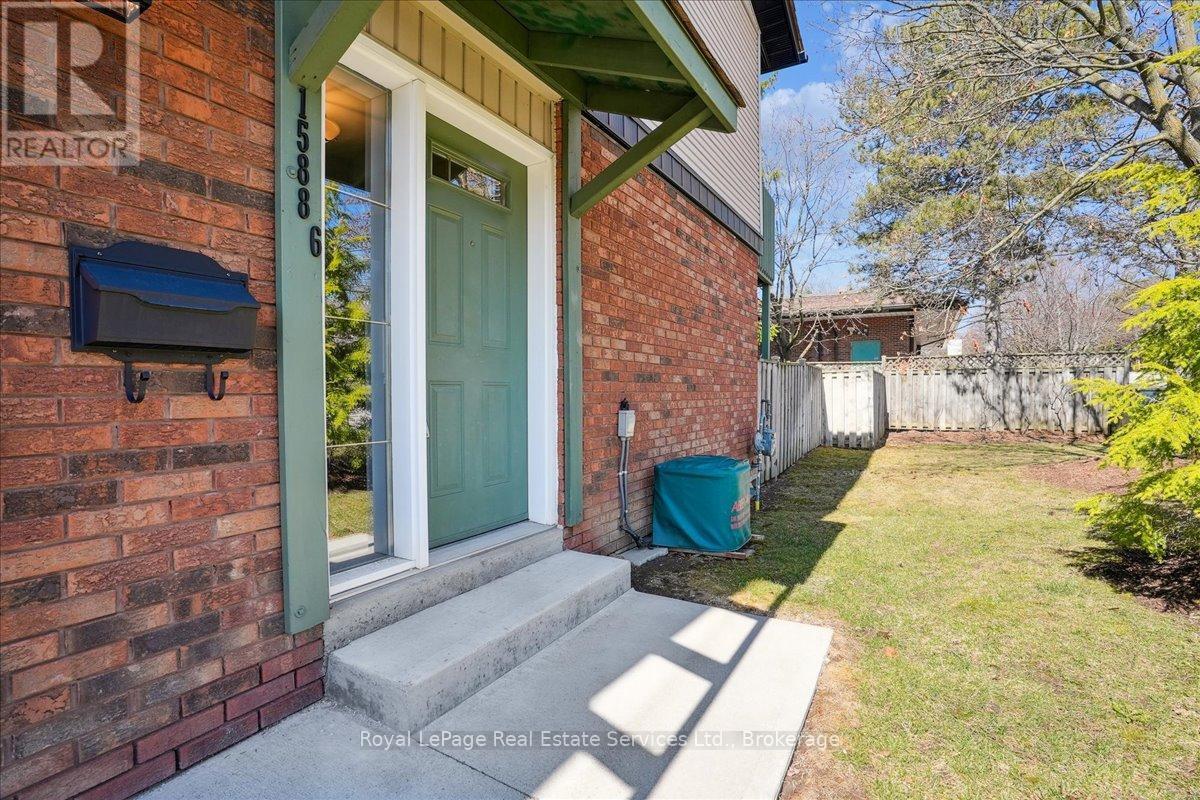 












6 - 1588 KERNS ROAD

,
Burlington (Tyandaga),




Ontario
L7P3A7

