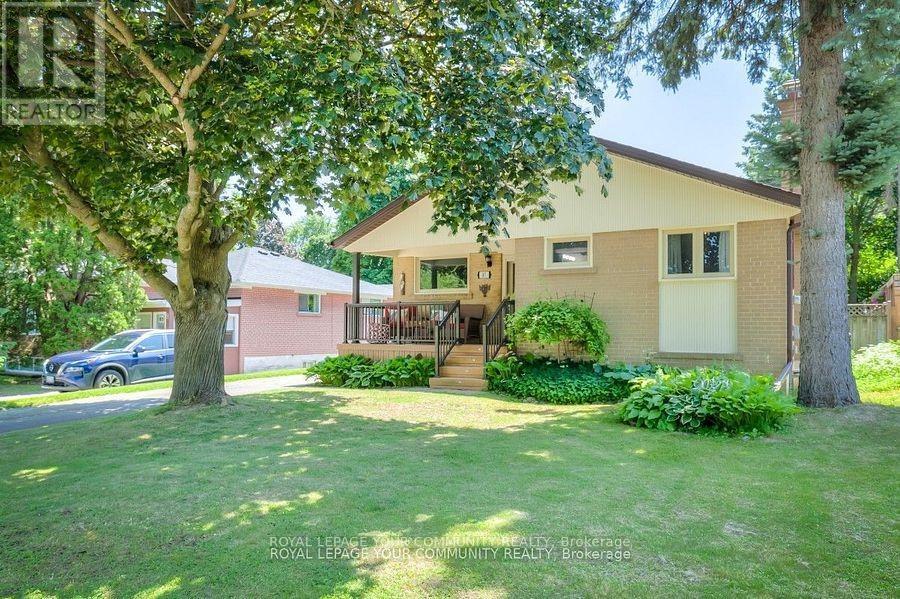 












87 RICHARDSON DRIVE

,
Aurora,




Ontario
L4G1Z4

