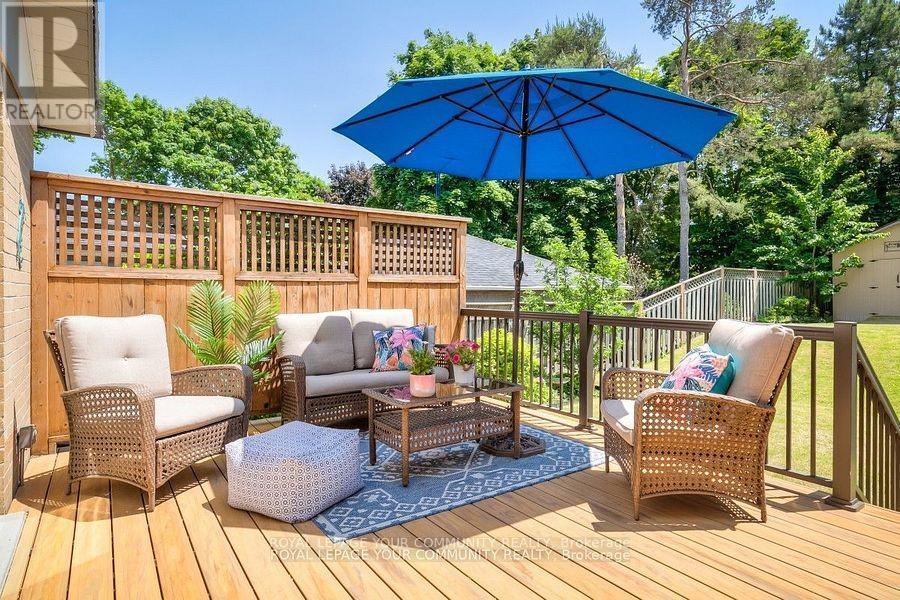 












87 RICHARDSON DRIVE

,
Aurora,




Ontario
L4G1Z4

