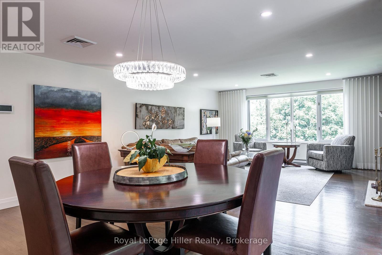 












205 - 30 FRONT STREET

,
Stratford,




Ontario
N5A7S3

