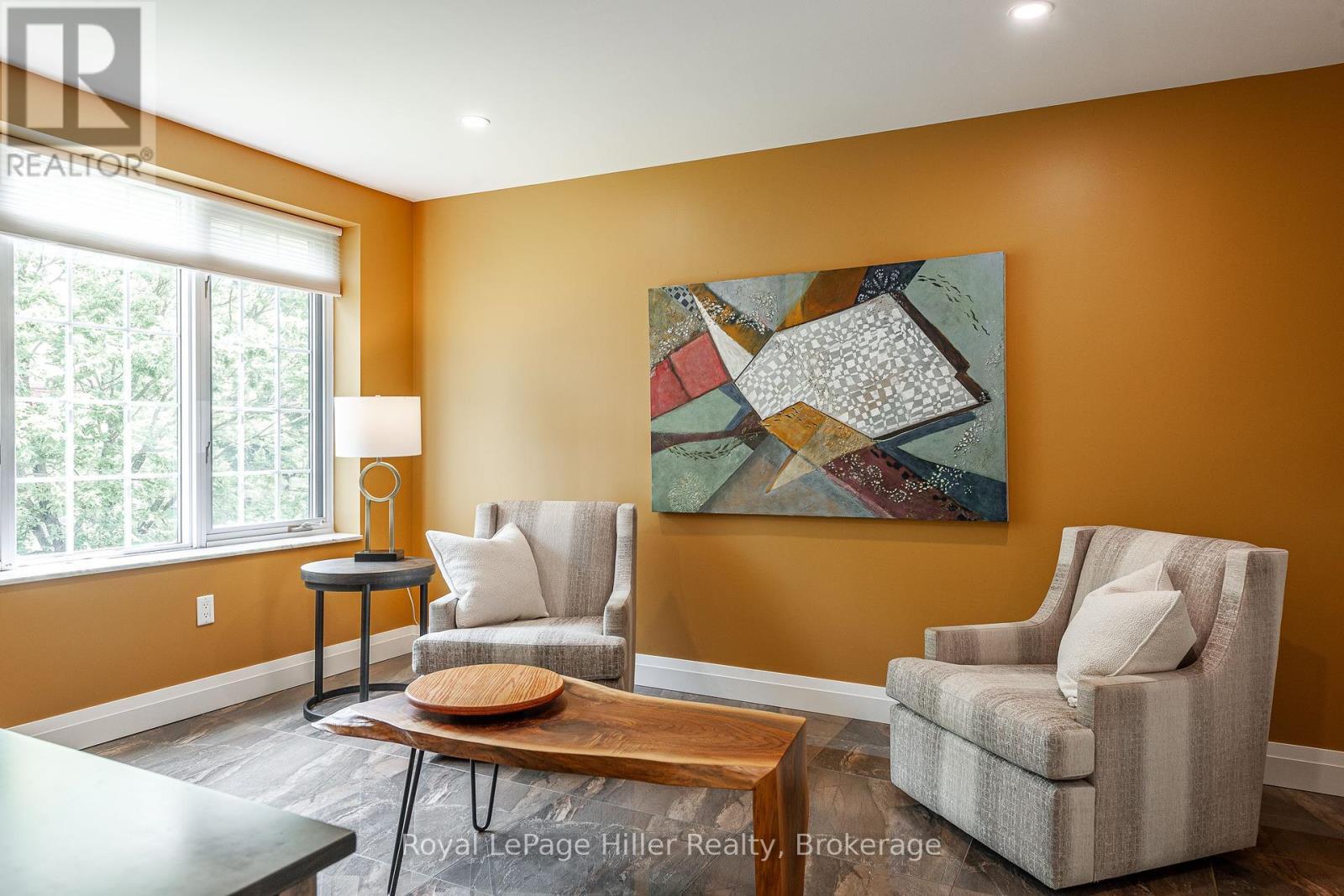 












205 - 30 FRONT STREET

,
Stratford,




Ontario
N5A7S3

