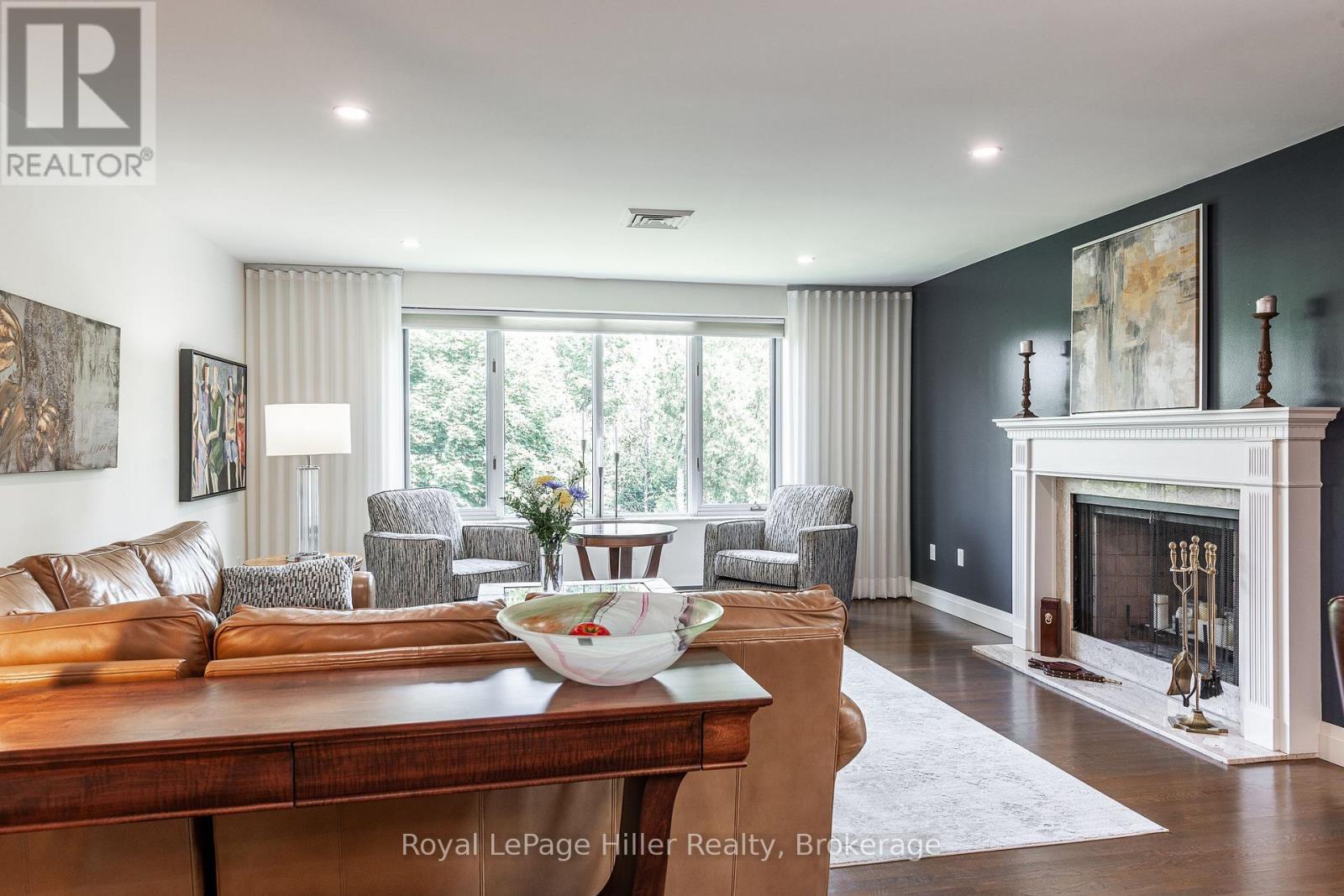 












205 - 30 FRONT STREET

,
Stratford,




Ontario
N5A7S3

