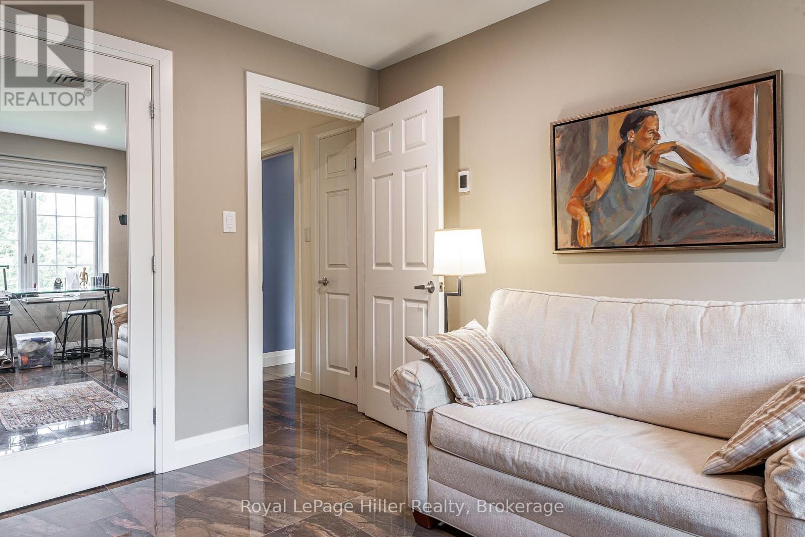 












205 - 30 FRONT STREET

,
Stratford,




Ontario
N5A7S3

