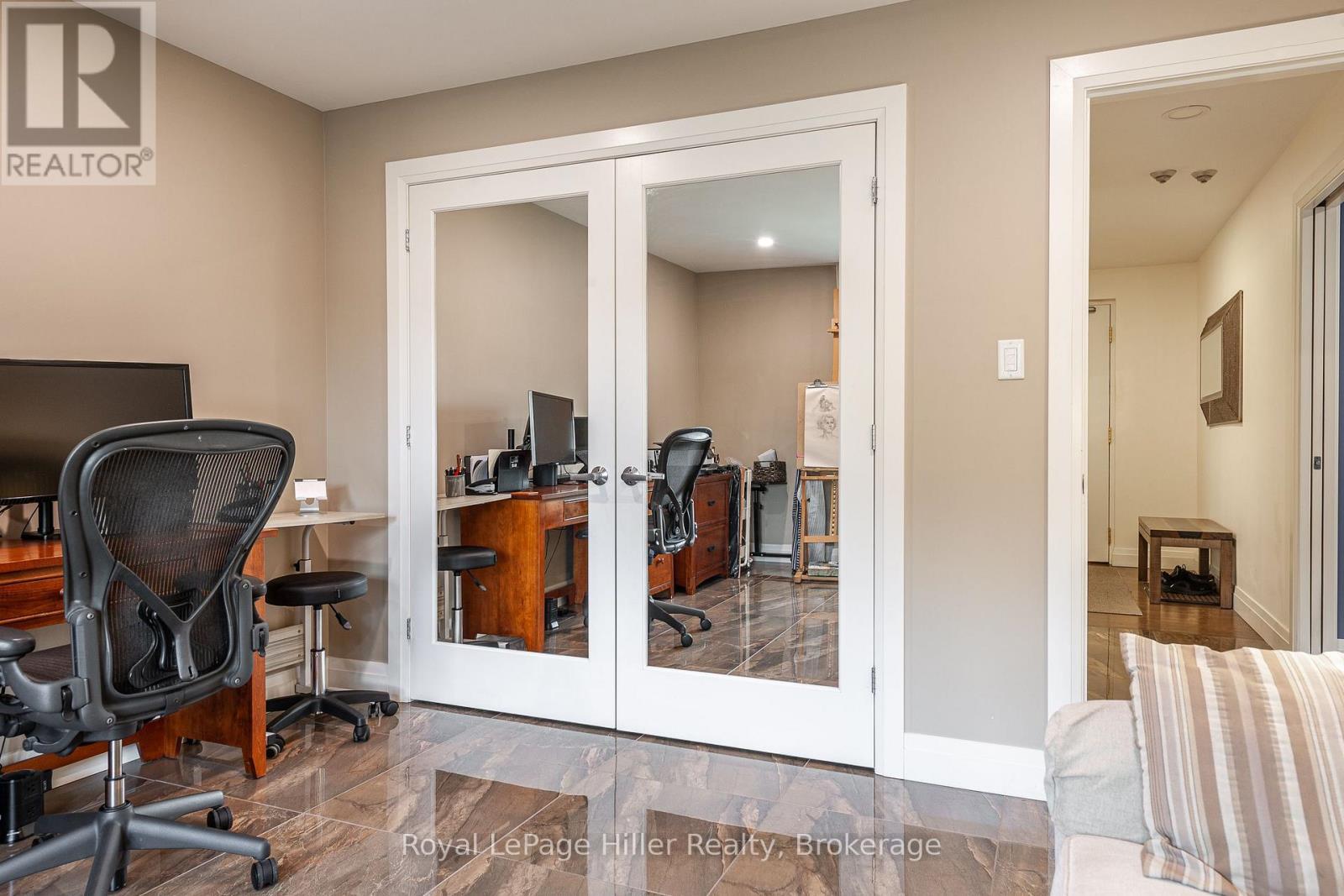 












205 - 30 FRONT STREET

,
Stratford,




Ontario
N5A7S3

