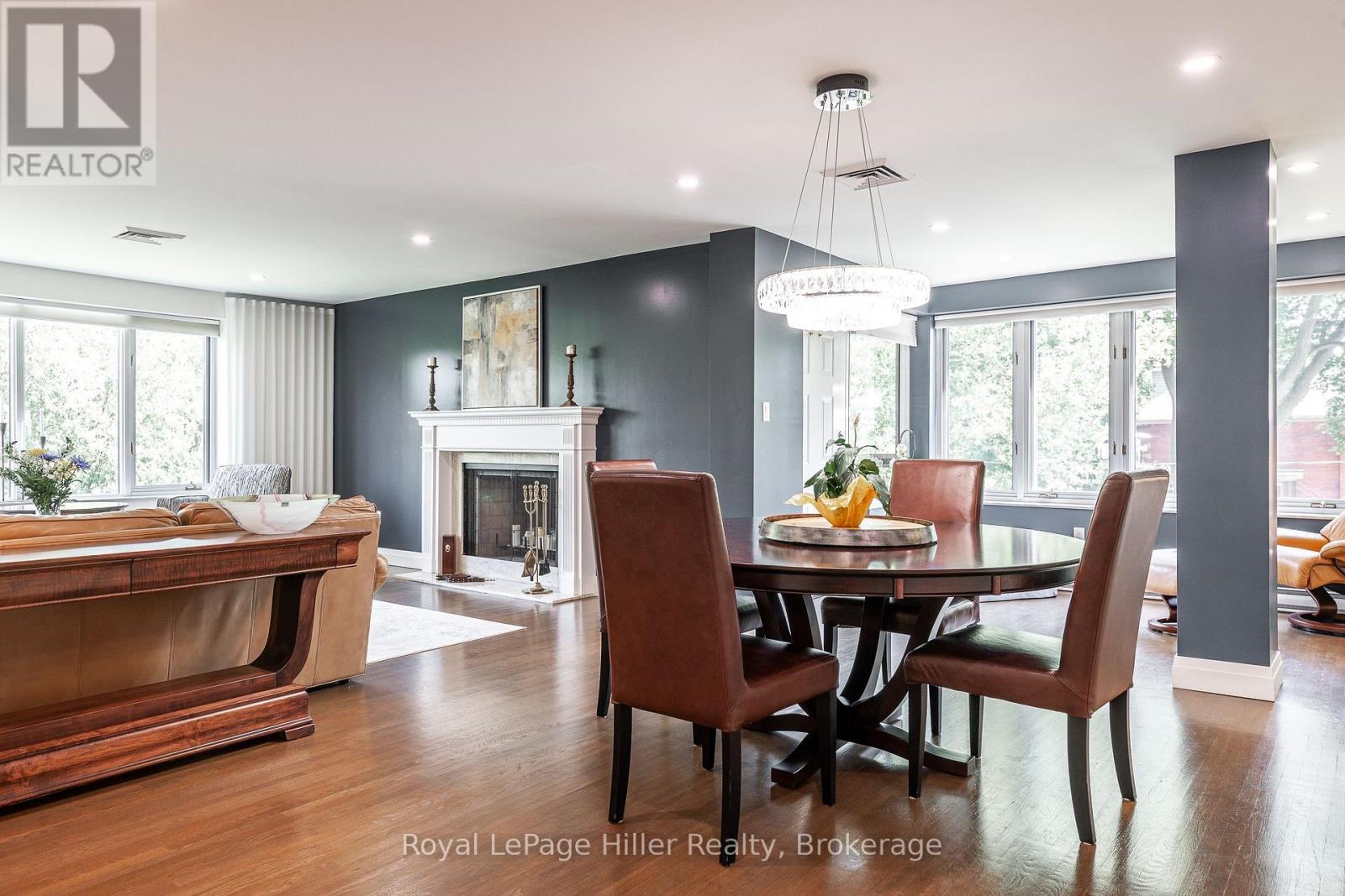 












205 - 30 FRONT STREET

,
Stratford,




Ontario
N5A7S3

