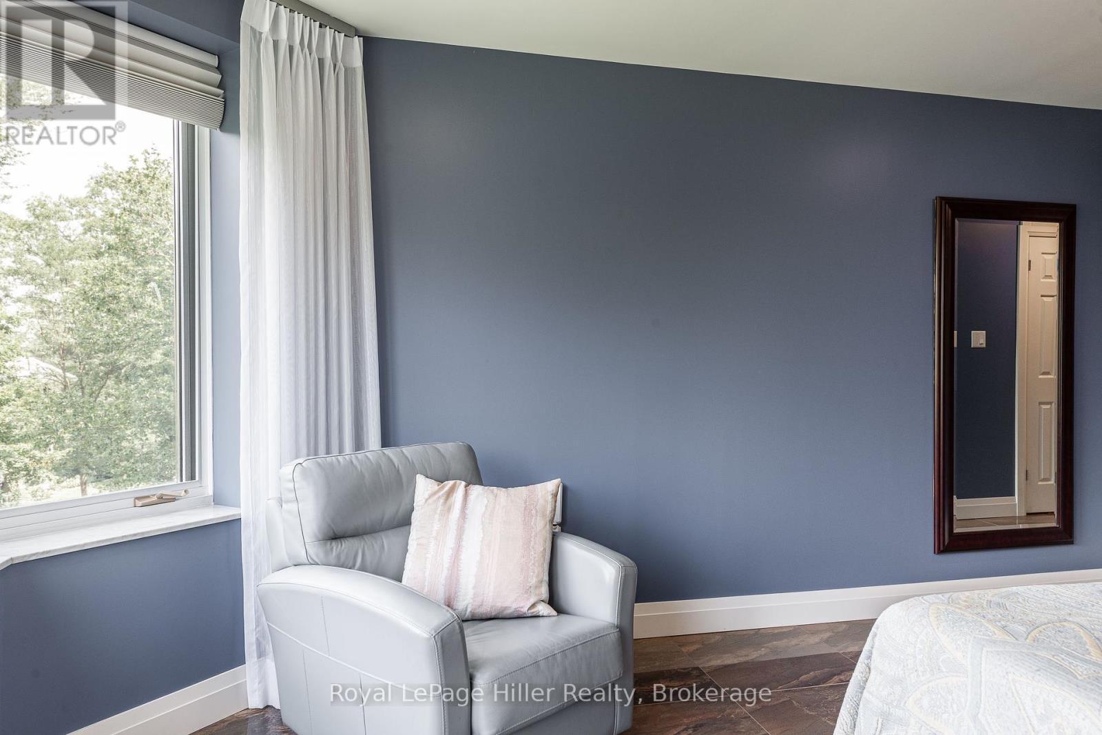 












205 - 30 FRONT STREET

,
Stratford,




Ontario
N5A7S3

