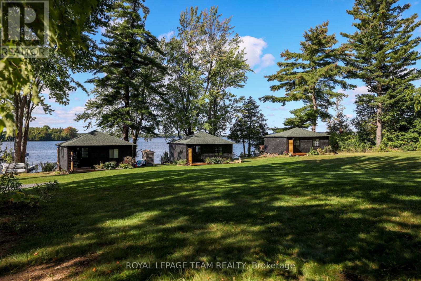 












551 LITTLE RIDEAU LAKE ROAD

,
Rideau Lakes,




Ontario
K0G1V0

