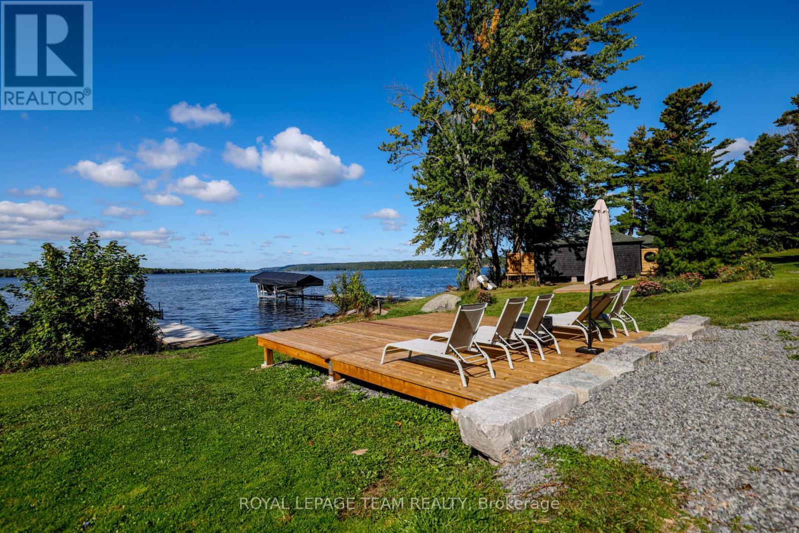 












551 LITTLE RIDEAU LAKE ROAD

,
Rideau Lakes,




Ontario
K0G1V0

