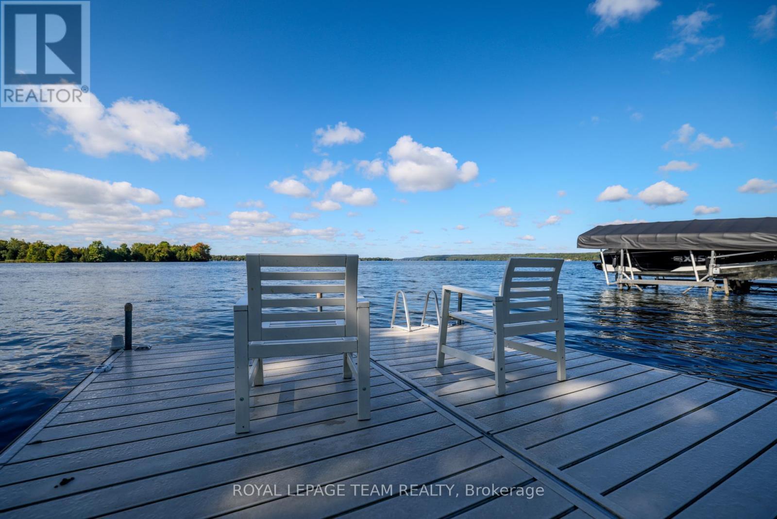 












551 LITTLE RIDEAU LAKE ROAD

,
Rideau Lakes,




Ontario
K0G1V0

