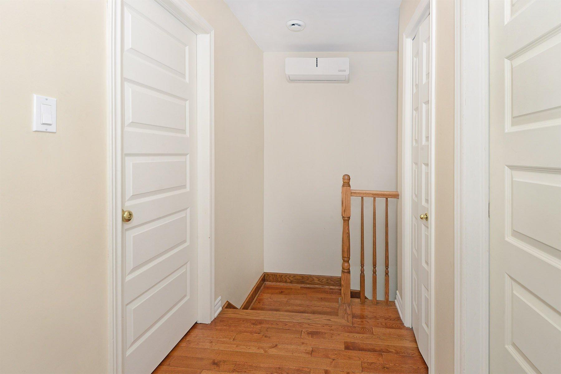 









112


Rue Robert

,
Les Coteaux,




QC
J7X1A5

