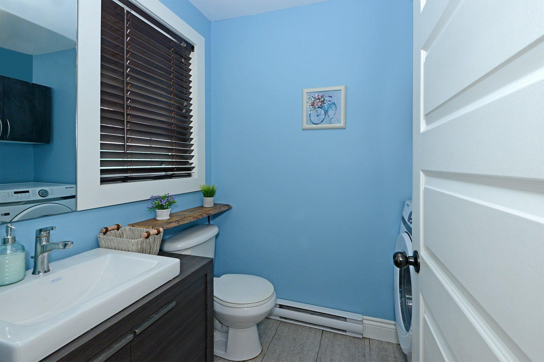 









112


Rue Robert

,
Les Coteaux,




QC
J7X1A5

