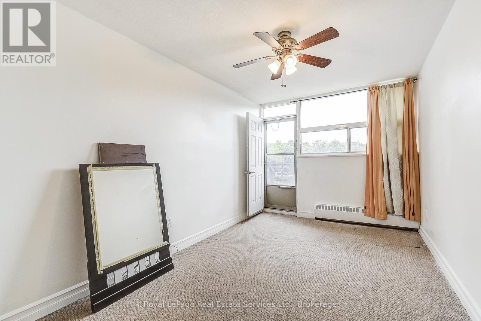 












17 - 15 ALBRIGHT ROAD

,
Hamilton (Vincent),




Ontario
L8K5J2

