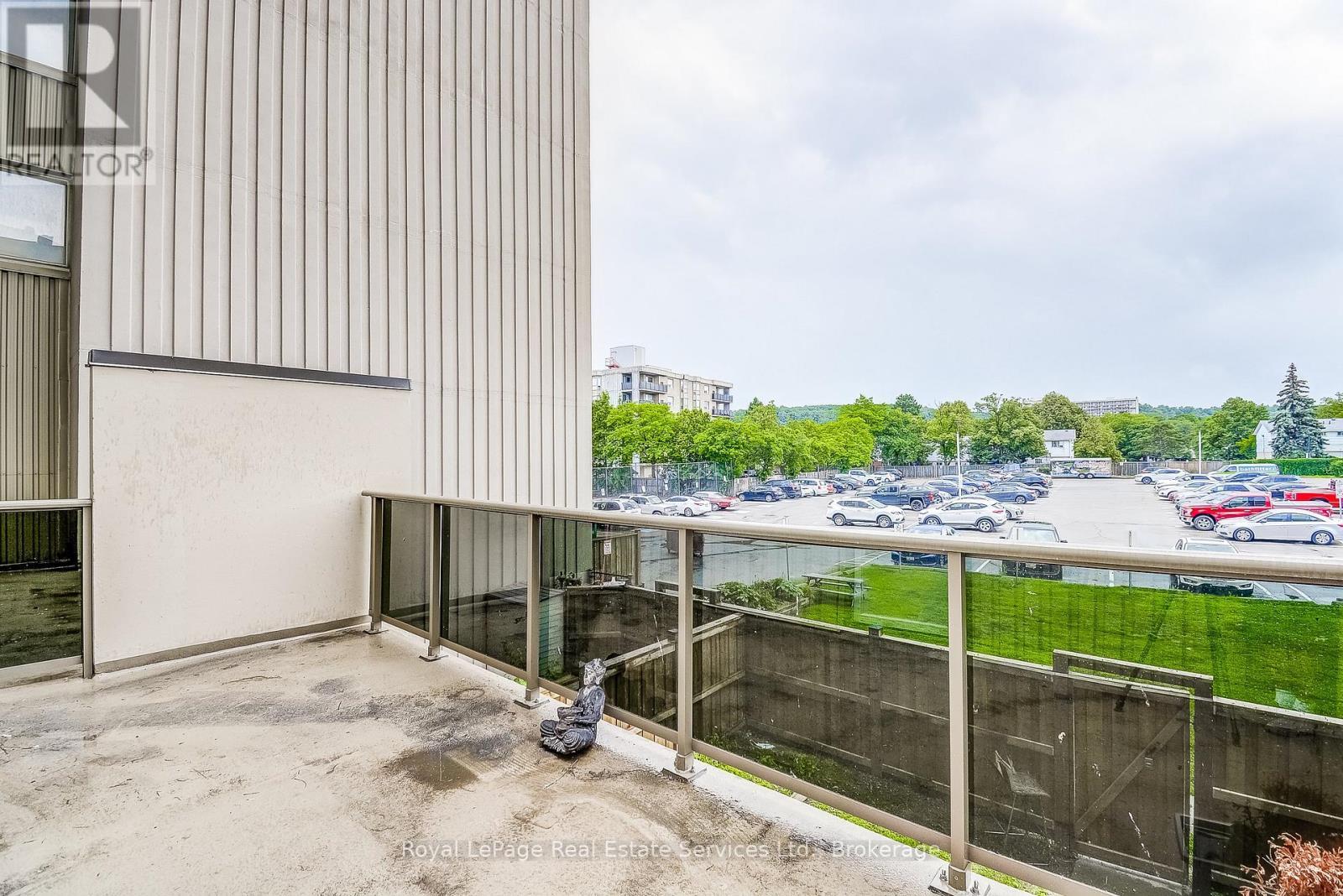 












17 - 15 ALBRIGHT ROAD

,
Hamilton (Vincent),




Ontario
L8K5J2

