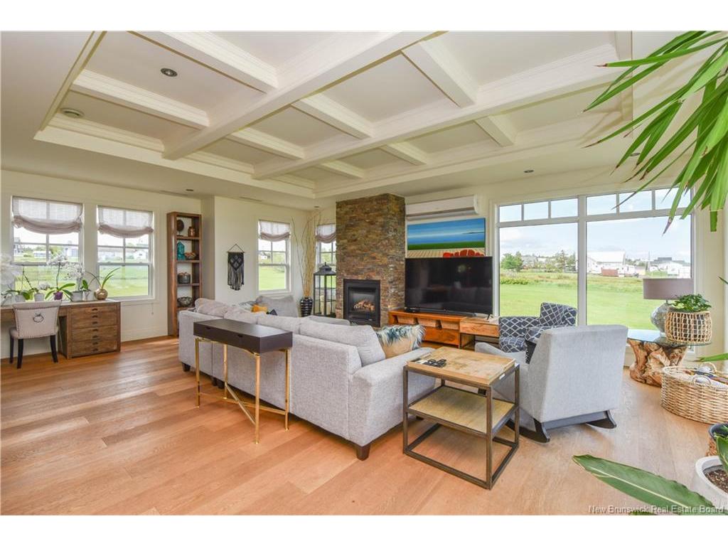 









307


rue de l'ILe

ST,
Caraquet,




NB
E1W 1B5

