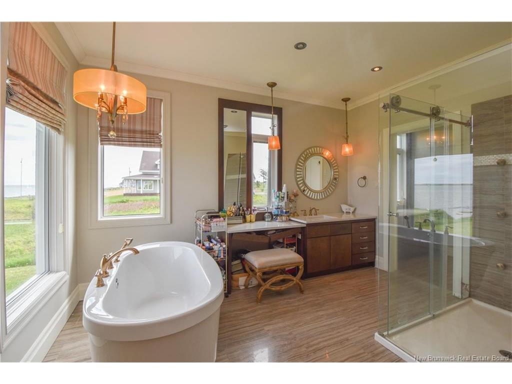 









307


rue de l'ILe

ST,
Caraquet,




NB
E1W 1B5

