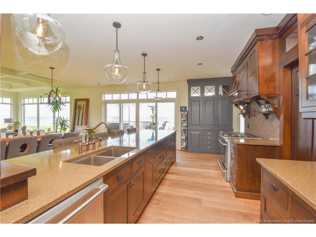 









307


rue de l'ILe

ST,
Caraquet,




NB
E1W 1B5

