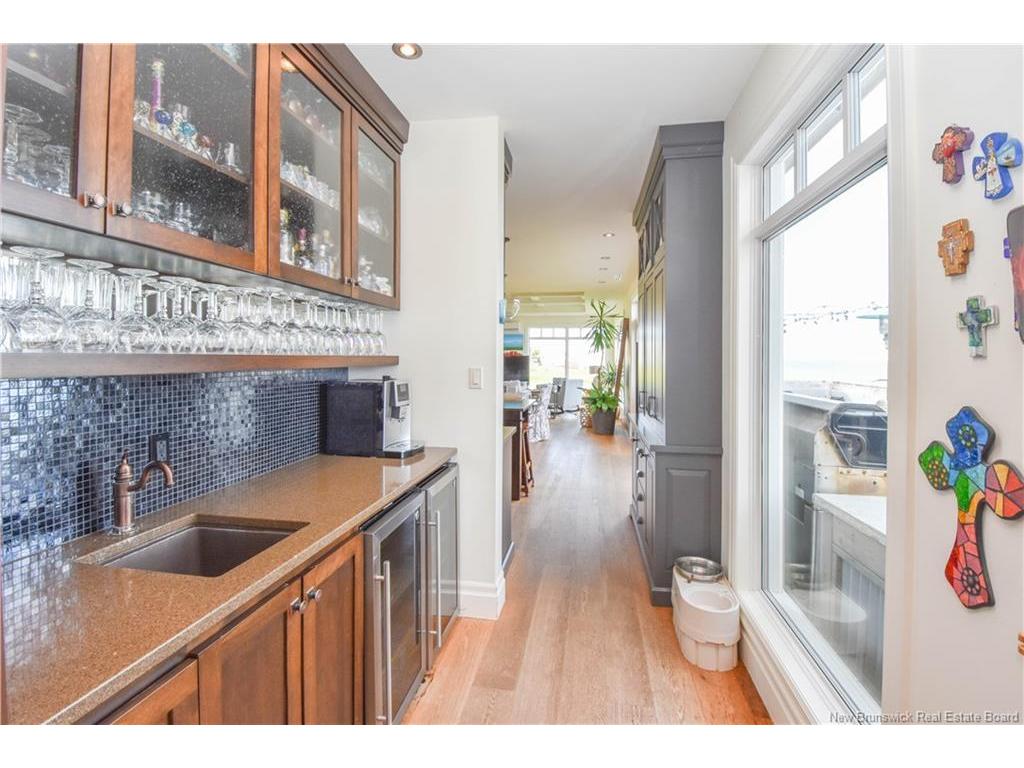 









307


rue de l'ILe

ST,
Caraquet,




NB
E1W 1B5

