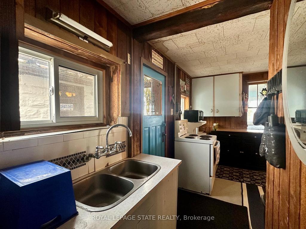









11273


Harbourview

Road,
Wainfleet,




ON
L3K 5V4

