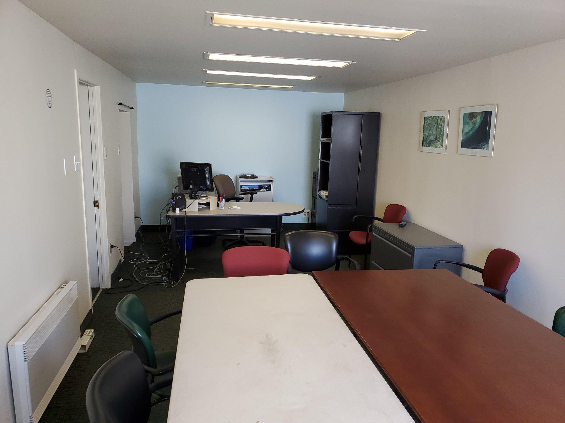 









2046


Boul. des Laurentides

,
Laval (Chomedey),




QC
H7M2Y5

