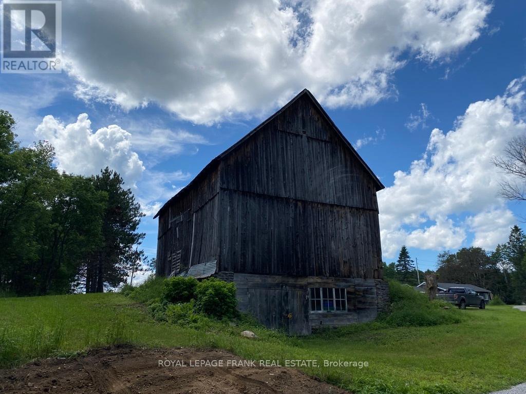 












0 HARLEY DRIVE

,
Bancroft (Bancroft Ward),







Ontario
K0L1C0

