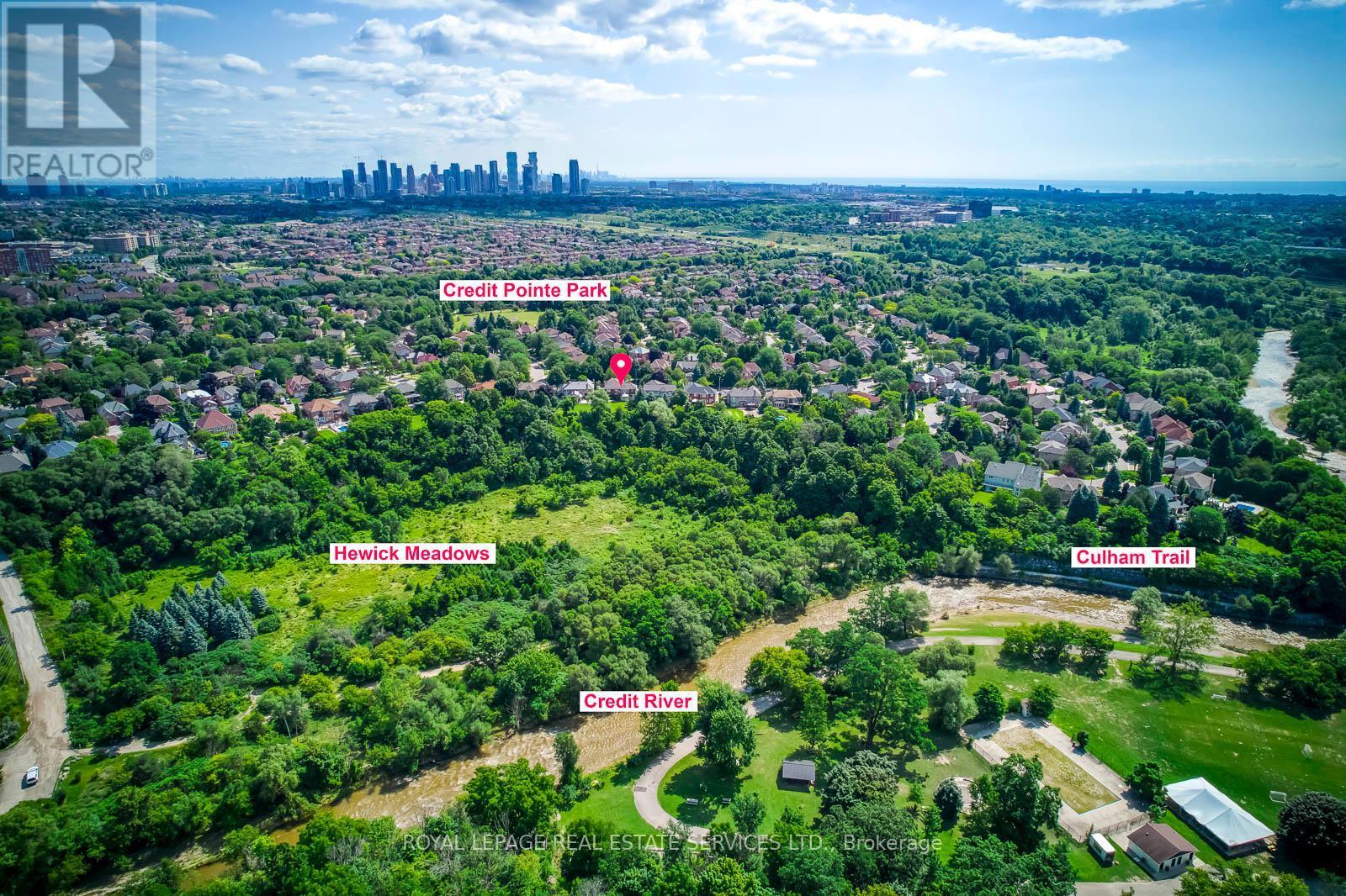 












4538 CREDIT POINTE DRIVE

,
Mississauga,




Ontario
L5M3L9

