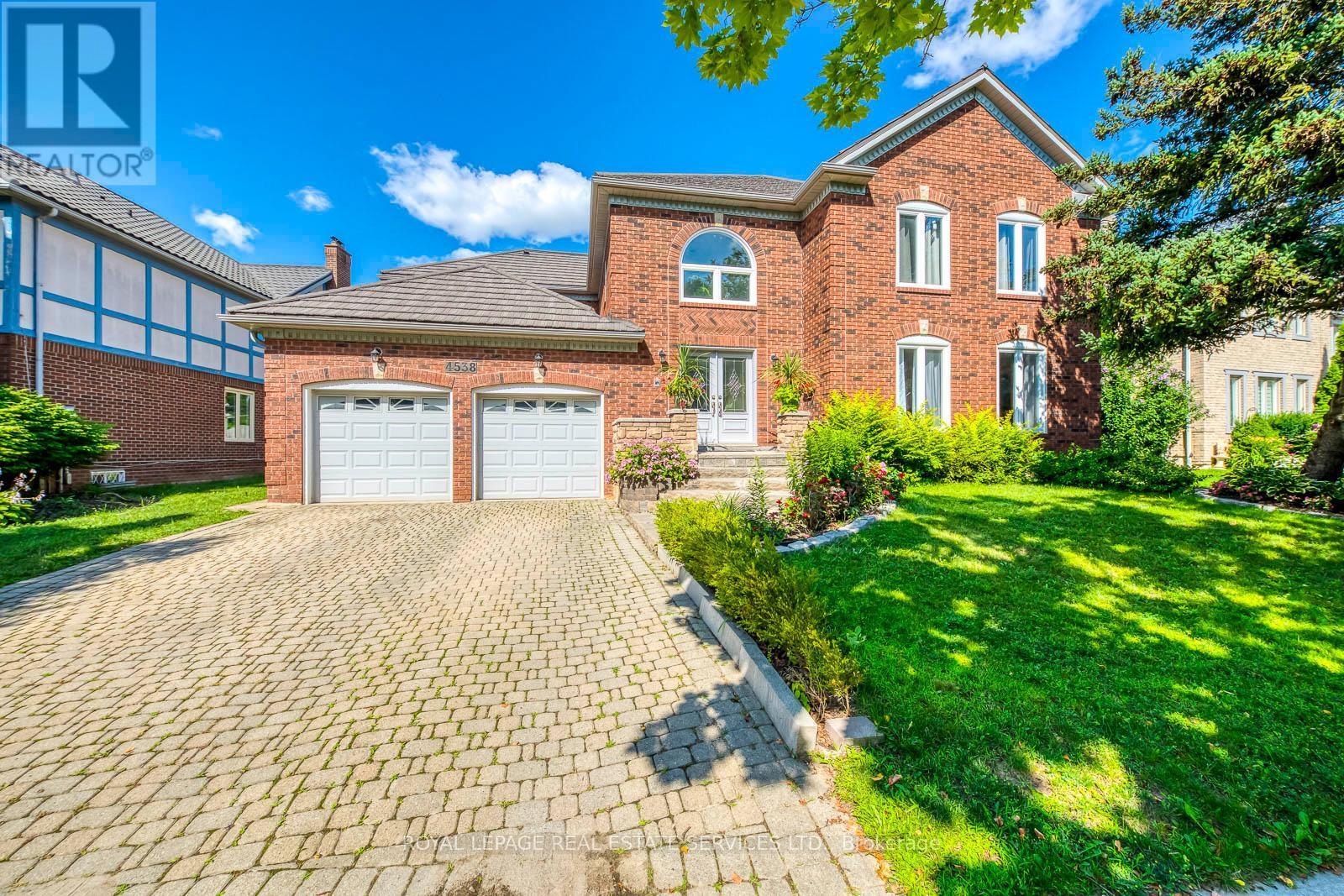 












4538 CREDIT POINTE DRIVE

,
Mississauga,




Ontario
L5M3L9

