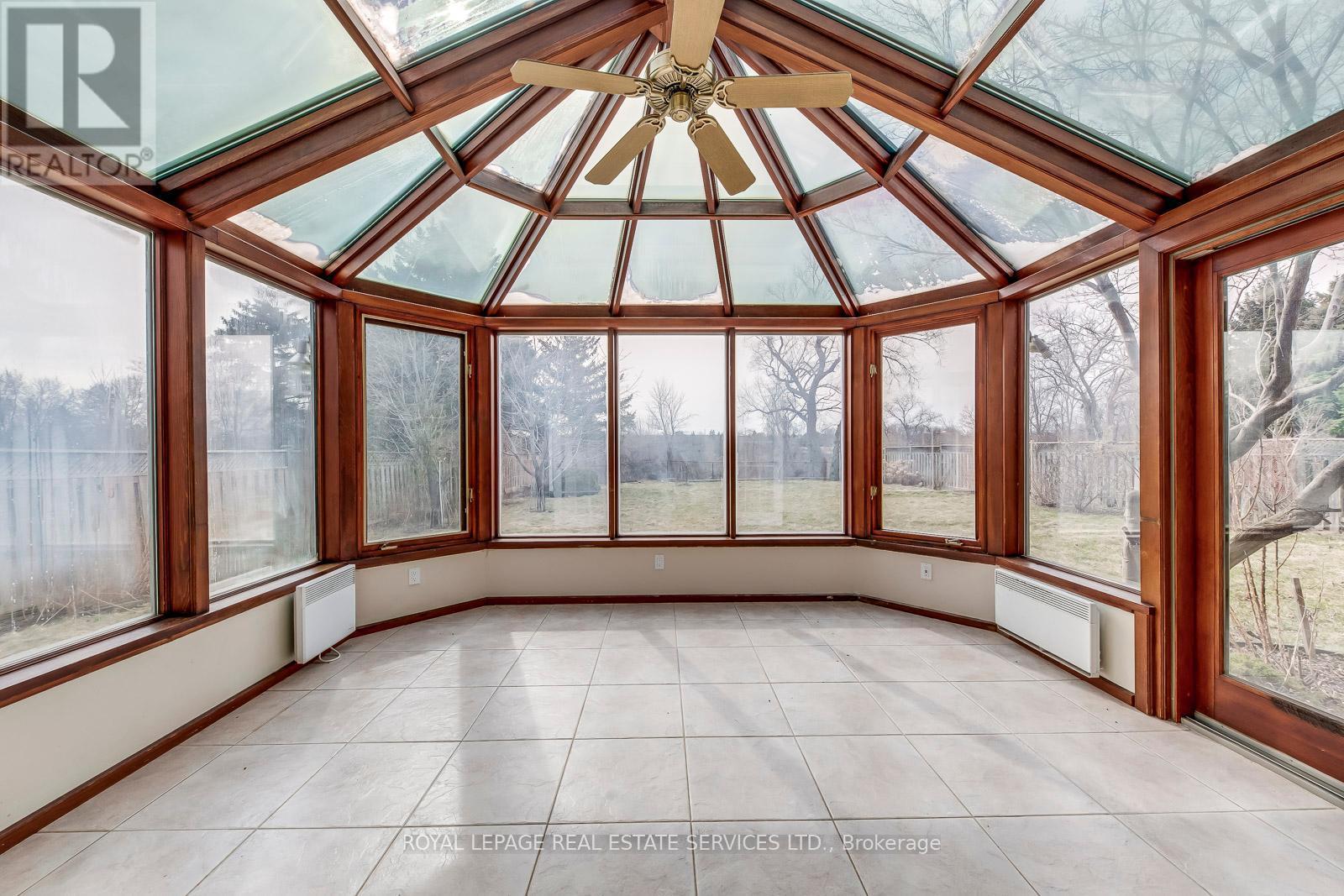 












4538 CREDIT POINTE DRIVE

,
Mississauga,




Ontario
L5M3L9

