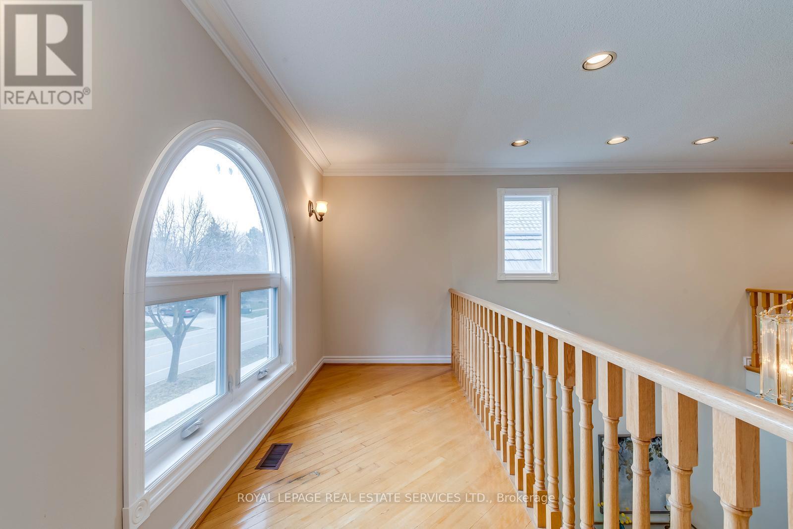 












4538 CREDIT POINTE DRIVE

,
Mississauga,




Ontario
L5M3L9

