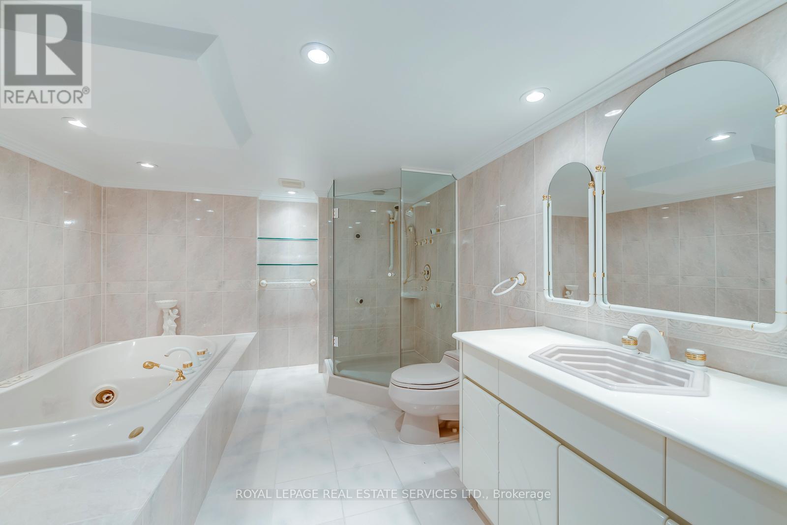 












4538 CREDIT POINTE DRIVE

,
Mississauga,




Ontario
L5M3L9

