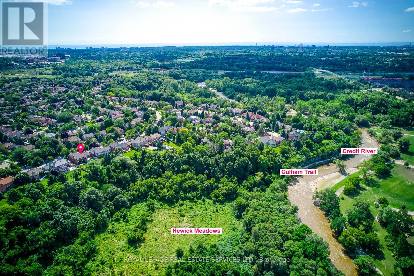 












4538 CREDIT POINTE DRIVE

,
Mississauga,




Ontario
L5M3L9

