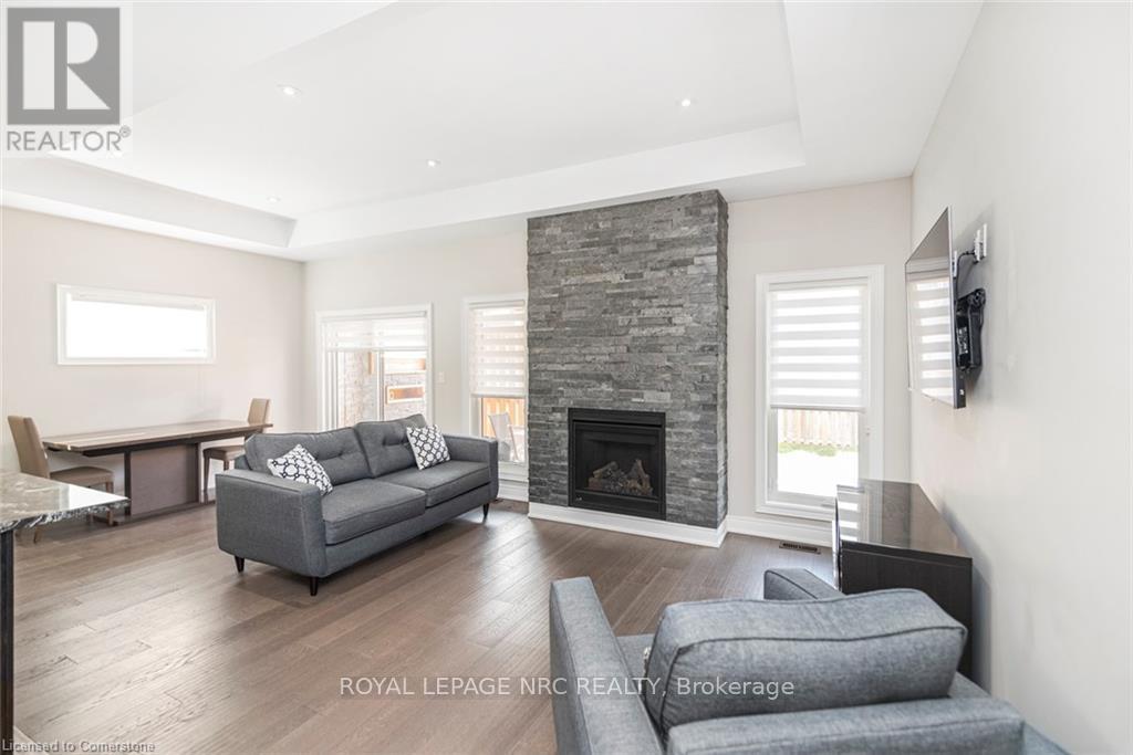 












144 LAMETTI DRIVE

,
Pelham (Fonthill),




Ontario
L0S1E6

