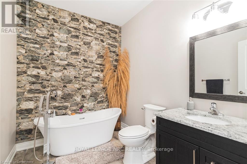 












144 LAMETTI DRIVE

,
Pelham (Fonthill),




Ontario
L0S1E6


