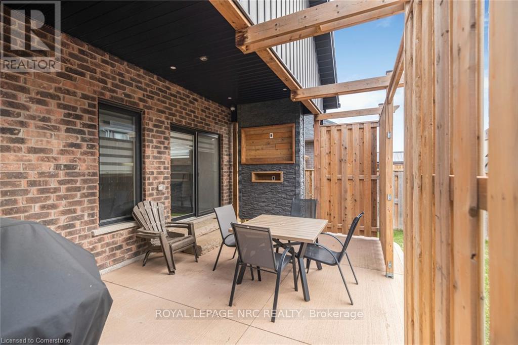 












144 LAMETTI DRIVE

,
Pelham (Fonthill),




Ontario
L0S1E6

