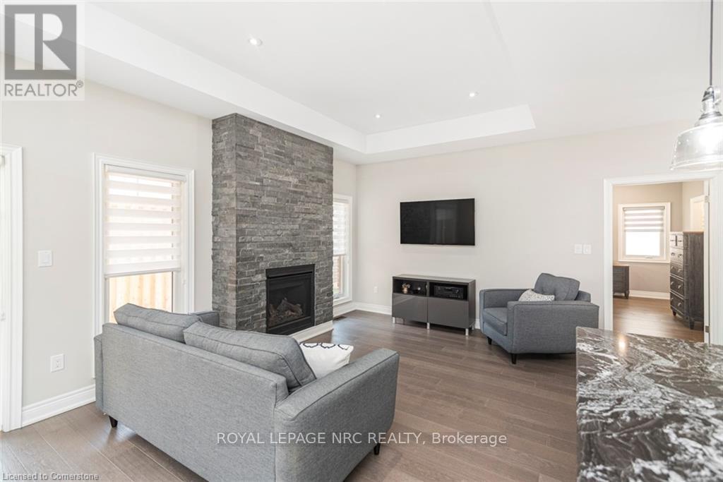 












144 LAMETTI DRIVE

,
Pelham (Fonthill),




Ontario
L0S1E6

