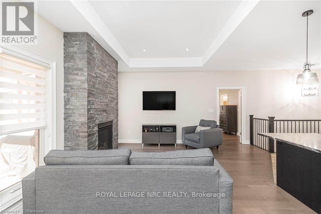 












144 LAMETTI DRIVE

,
Pelham (Fonthill),




Ontario
L0S1E6

