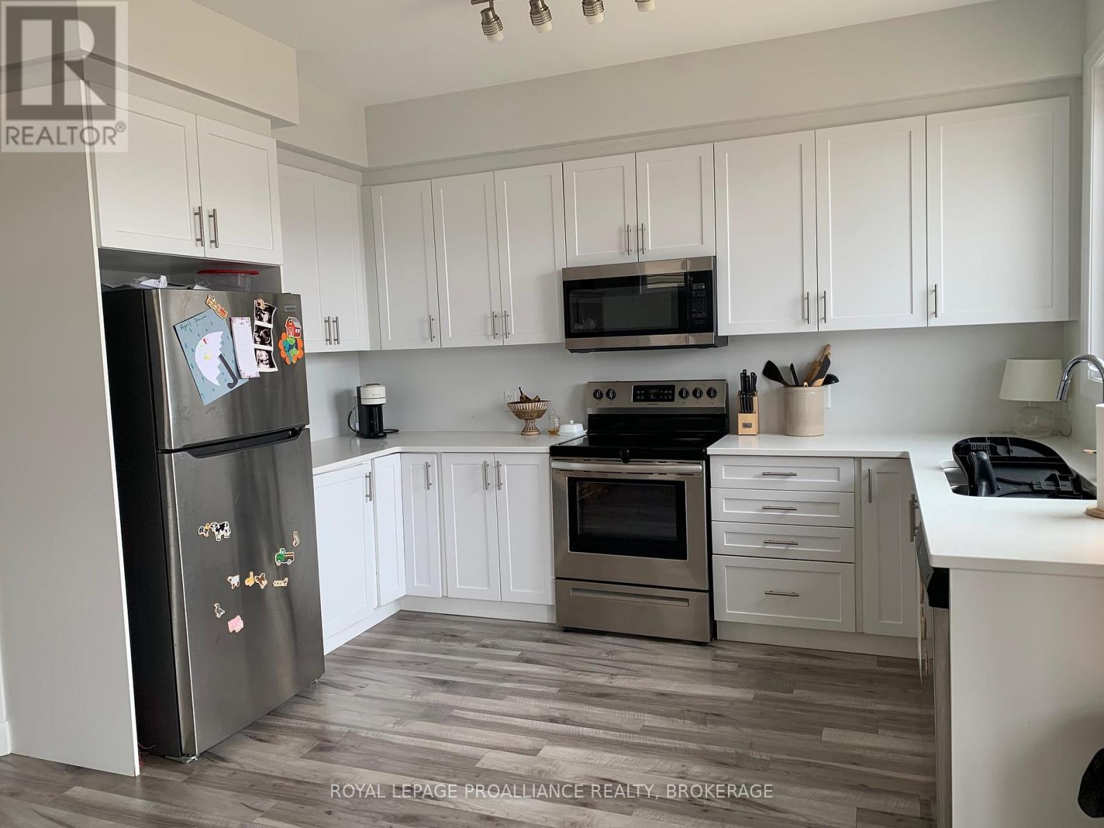 












115 SUPERIOR DRIVE

,
Loyalist (Amherstview),




Ontario
K0H1G0

