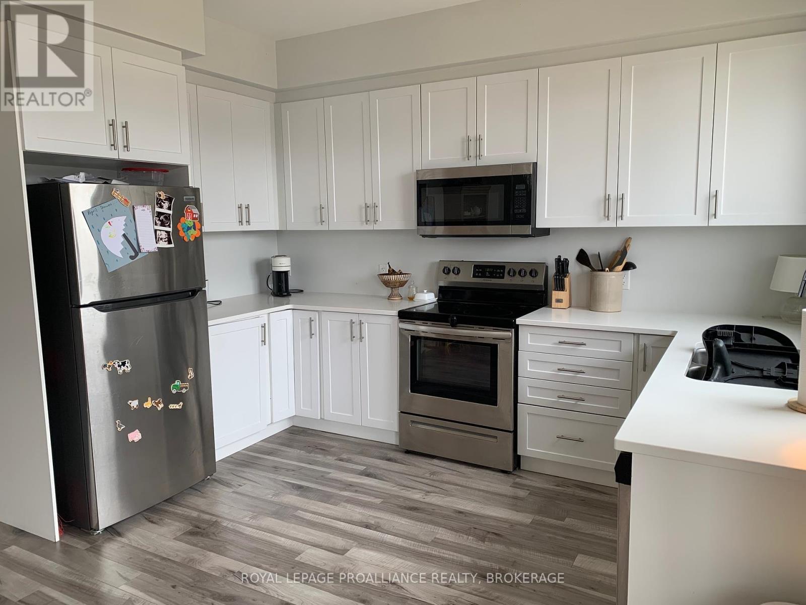 












115 SUPERIOR DRIVE

,
Loyalist (Amherstview),




Ontario
K0H1G0

