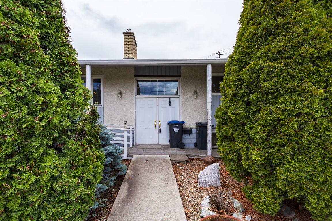 









1911


Cross

Road,
Kelowna,




BC
V1V 2E4

