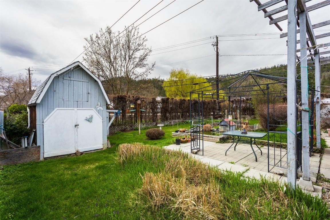 









1911


Cross

Road,
Kelowna,




BC
V1V 2E4

